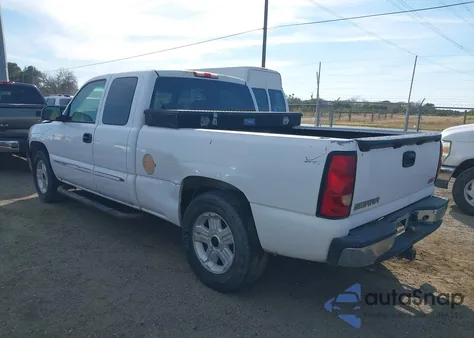 2006 GMC Sierra 1500 Sl z USA, uszkodzony, nr VIN 2GTEC19V961107899